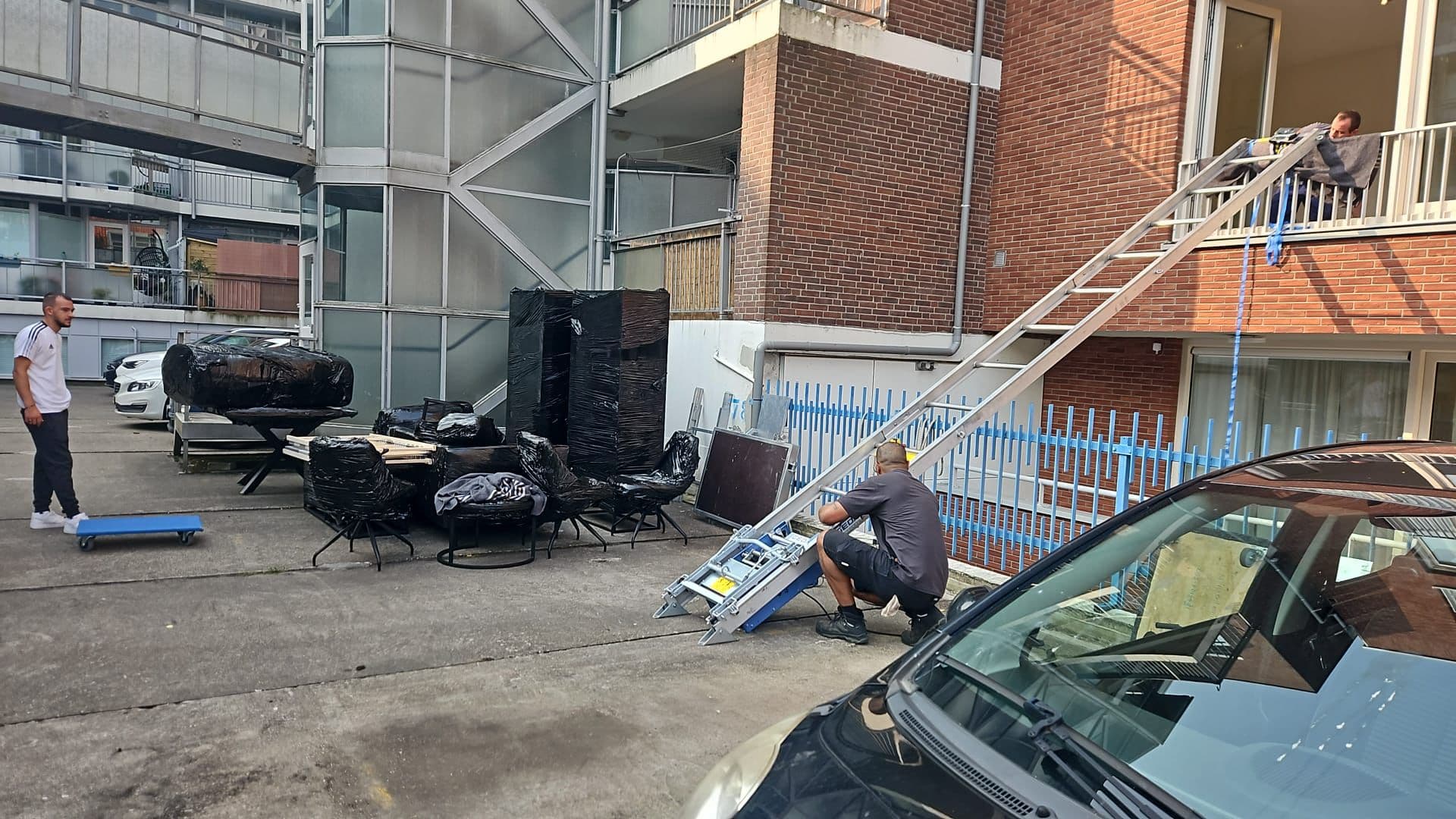 Office relocation service